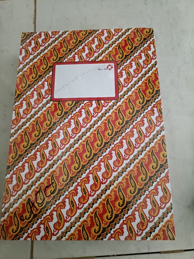 Buku folio besar 100
