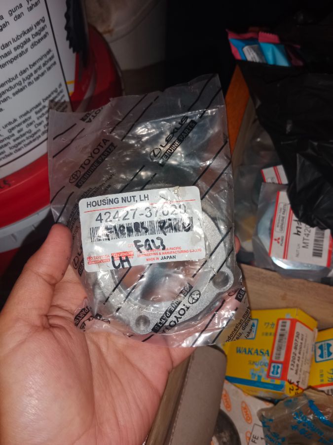 MUR PLENES RINO R/L 42427-37020