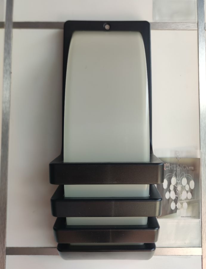 LAMPU DINDING 1 FITING CHELIO CSL-3512 BK