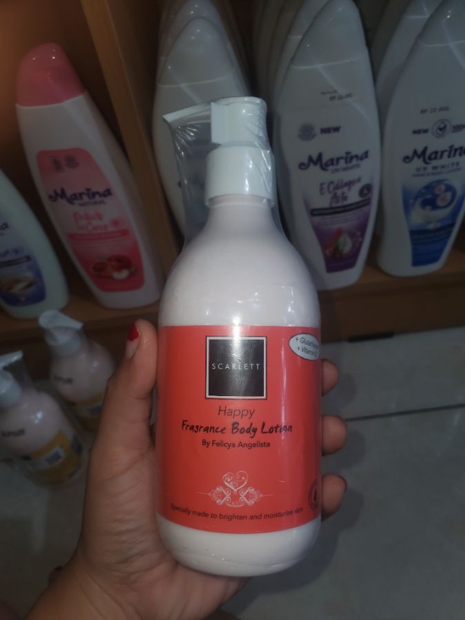 Body lotion scarlet happy