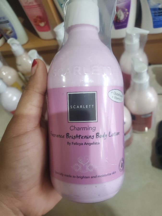 Body lotion scarlet Charming