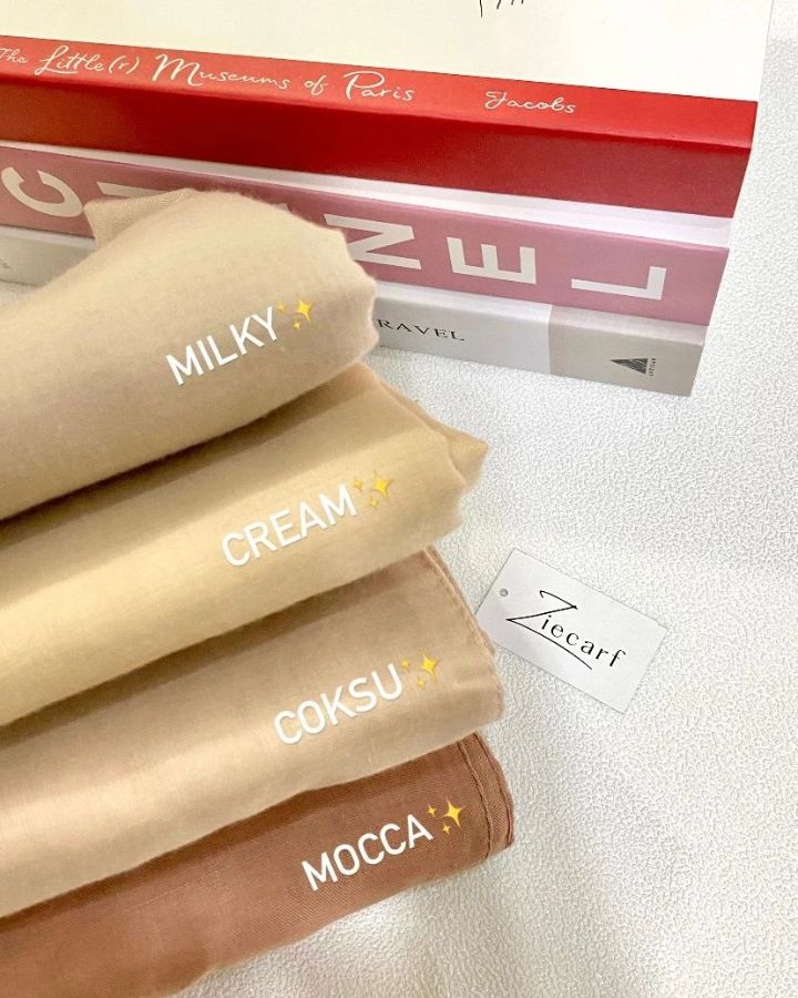Amora Plain Cream