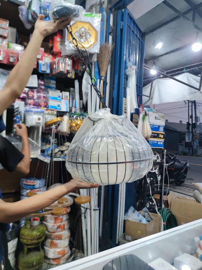 LAMPU GANTUNG 1605/1P