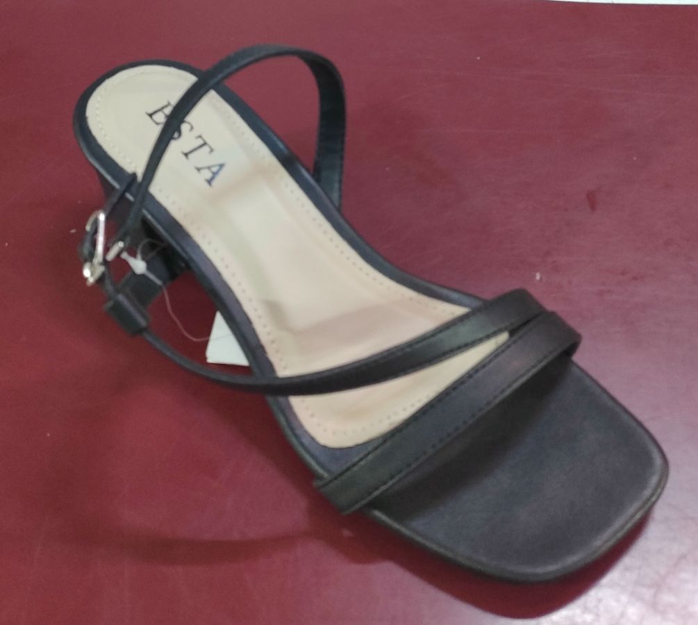 Esta E016 Hitam 