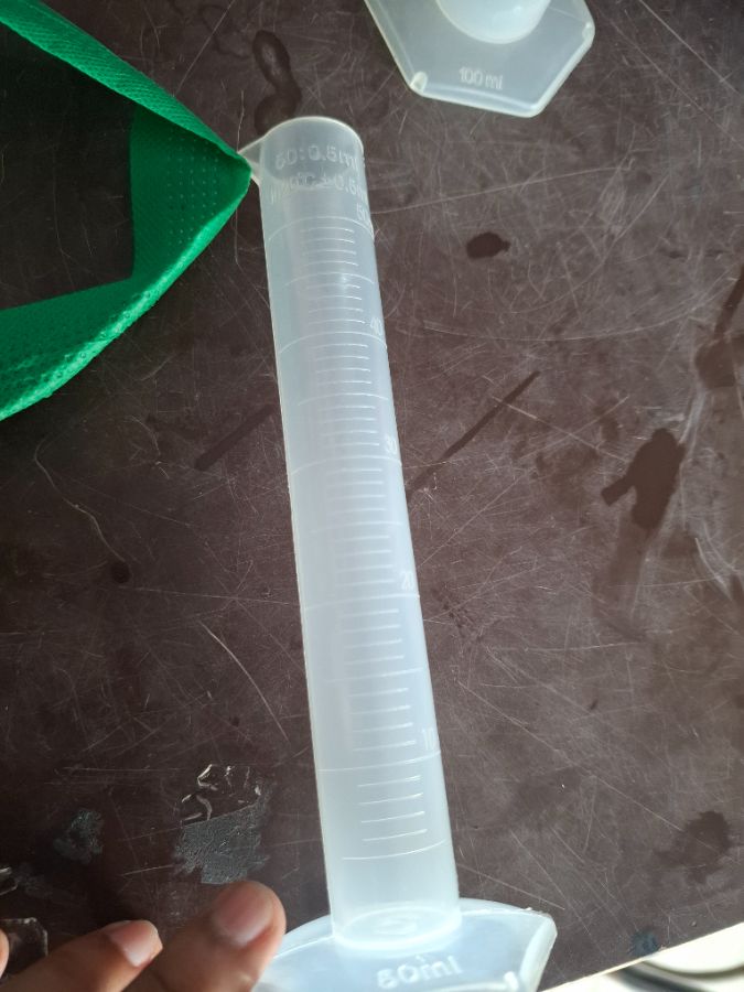 Gelas ukur 50 mili