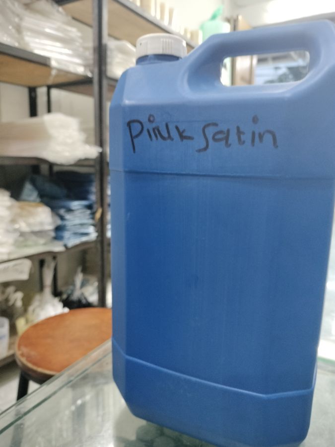 Pink satin. Ping satin. Downi pink. Sparta
