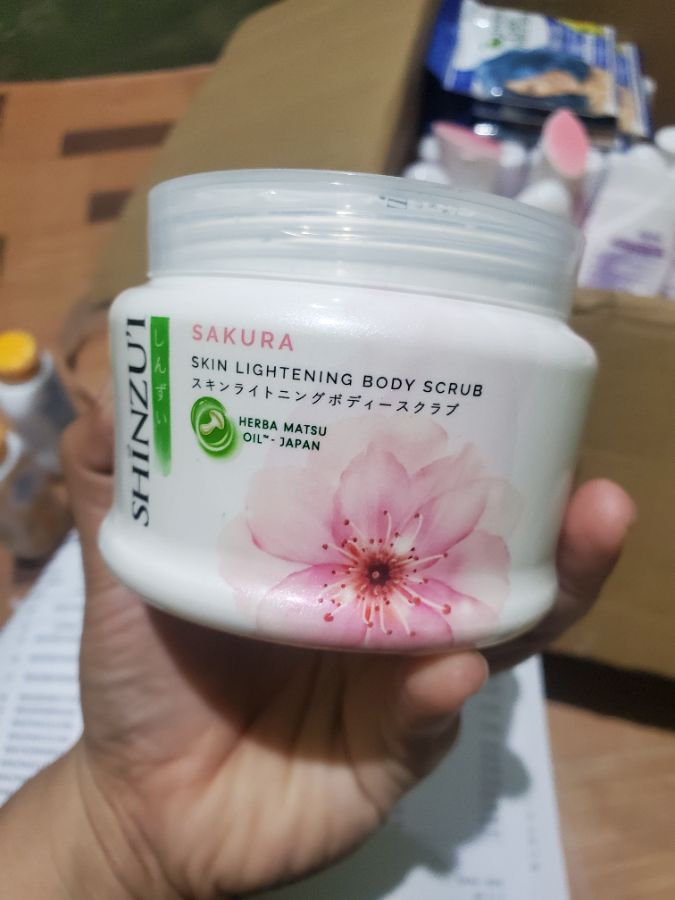 Body scrub shinzui sakura 200gr