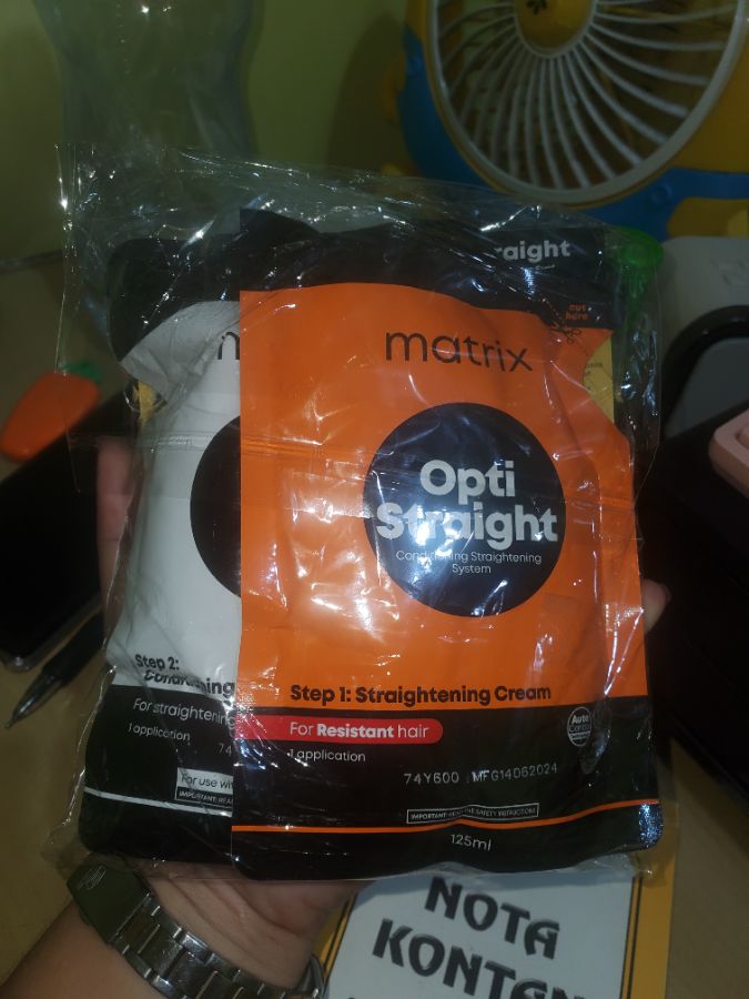 Matrix for resistant hair