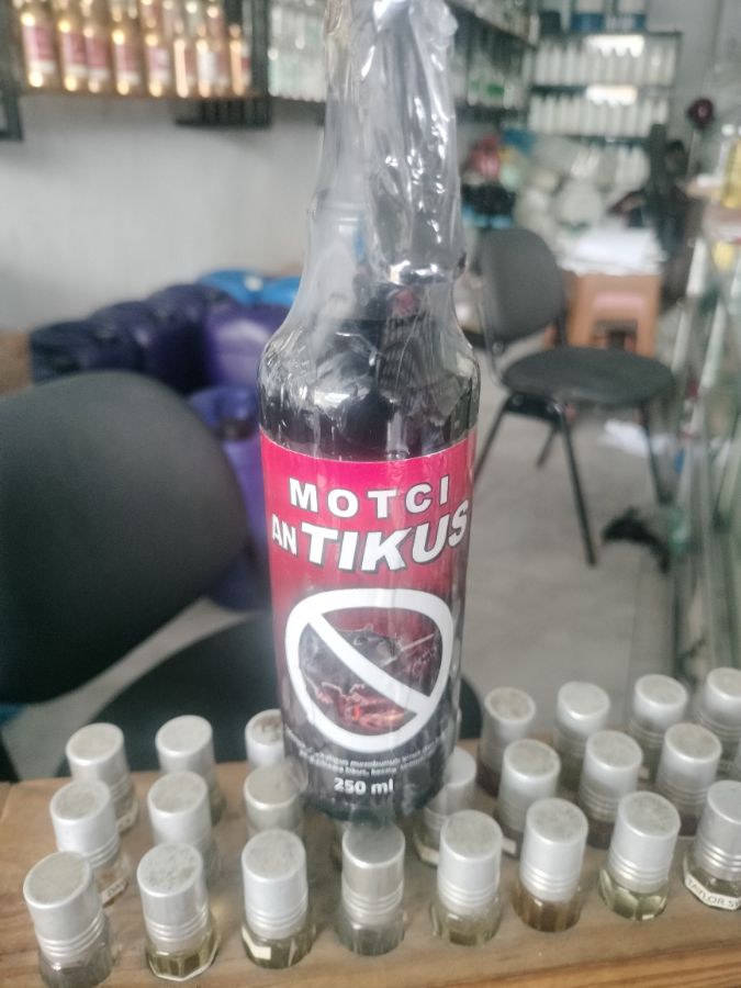 Motci antikus UK 250 ml