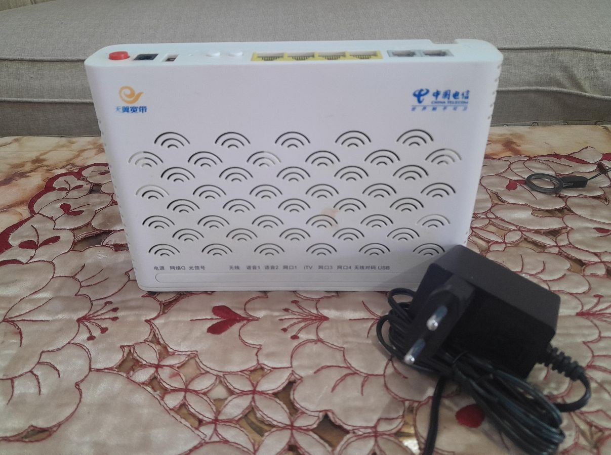 GPON ZTE F660 V5 OMCI  + ADAPTOR