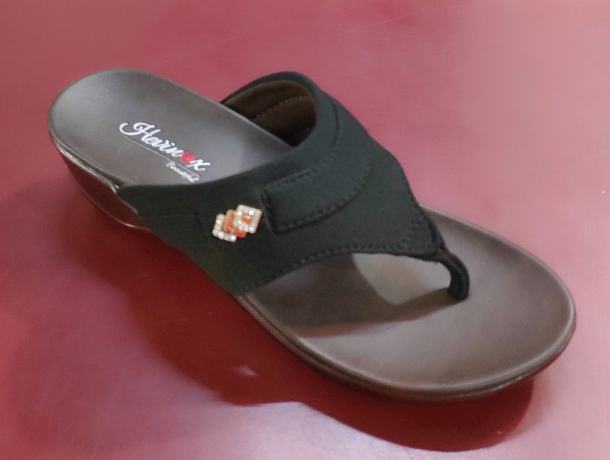 Hevinox As 115 Hitam 