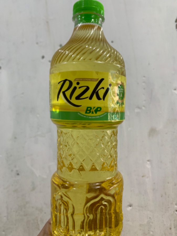 RIZKI minyak Goreng 800 ml