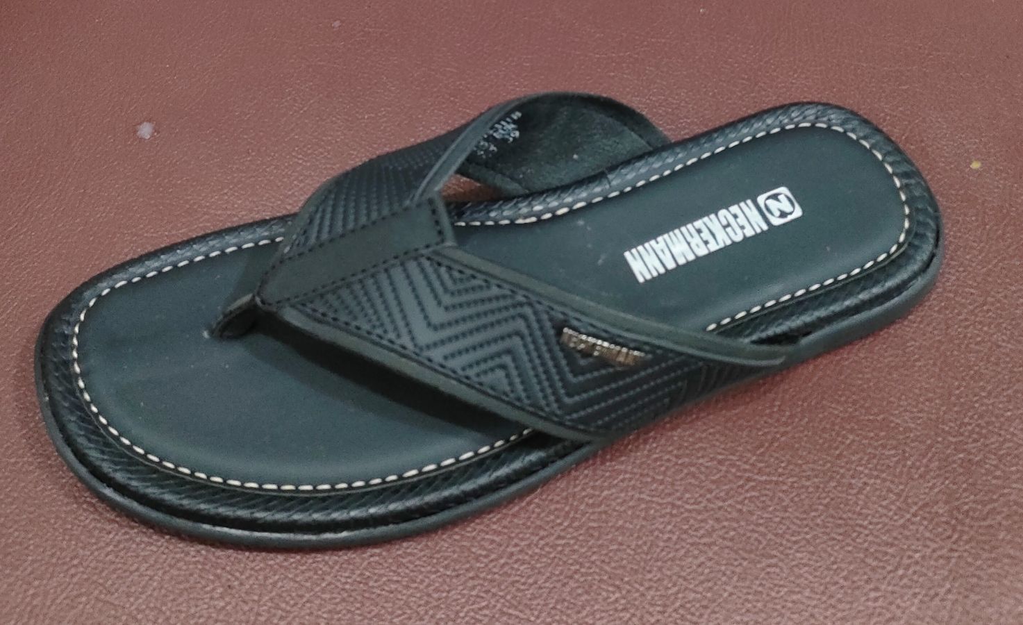 Neckermann Louis 311 Black