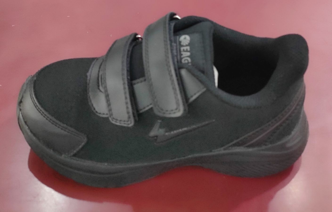 Eagle Alaska Jr vc Hitam 