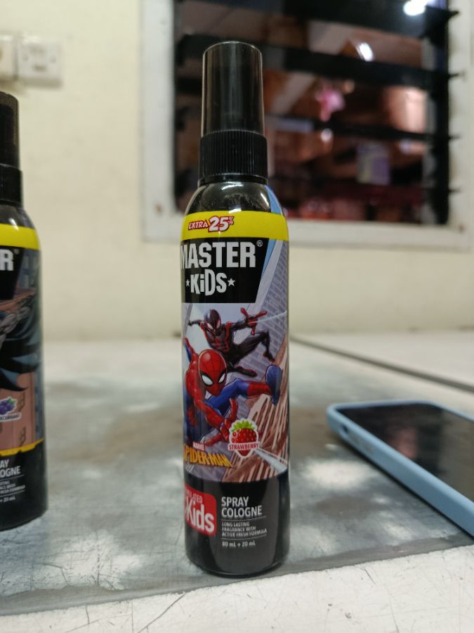 Master kids spray strawberry 80ml (spiderman) 