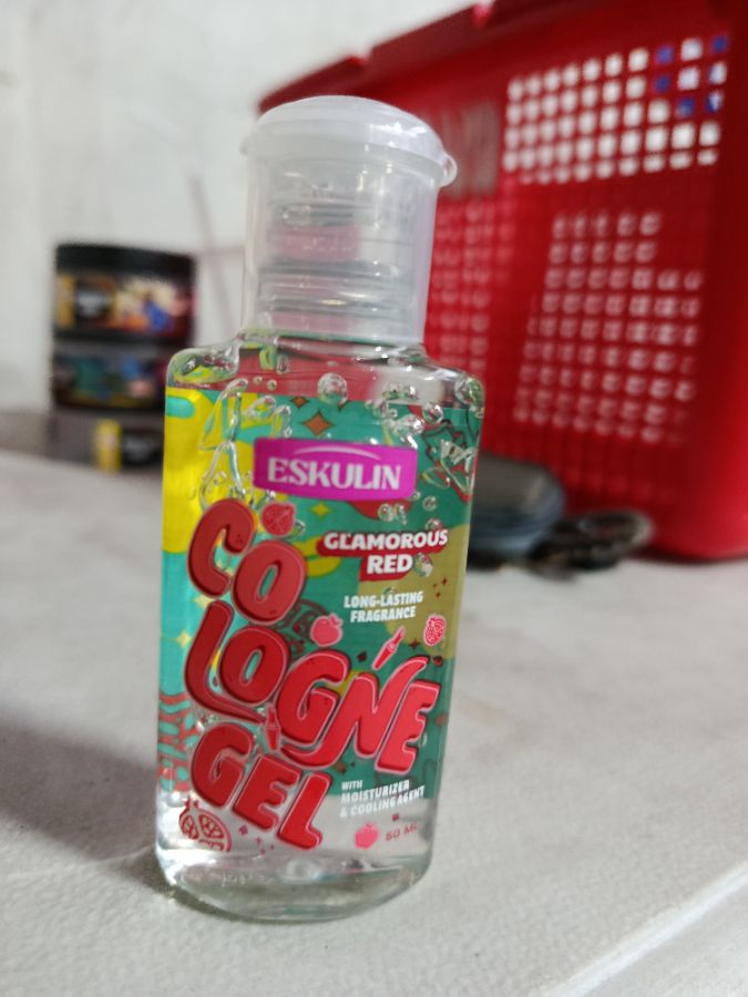 Eskulin Cologne Gel 60ml (Glamorous red) 