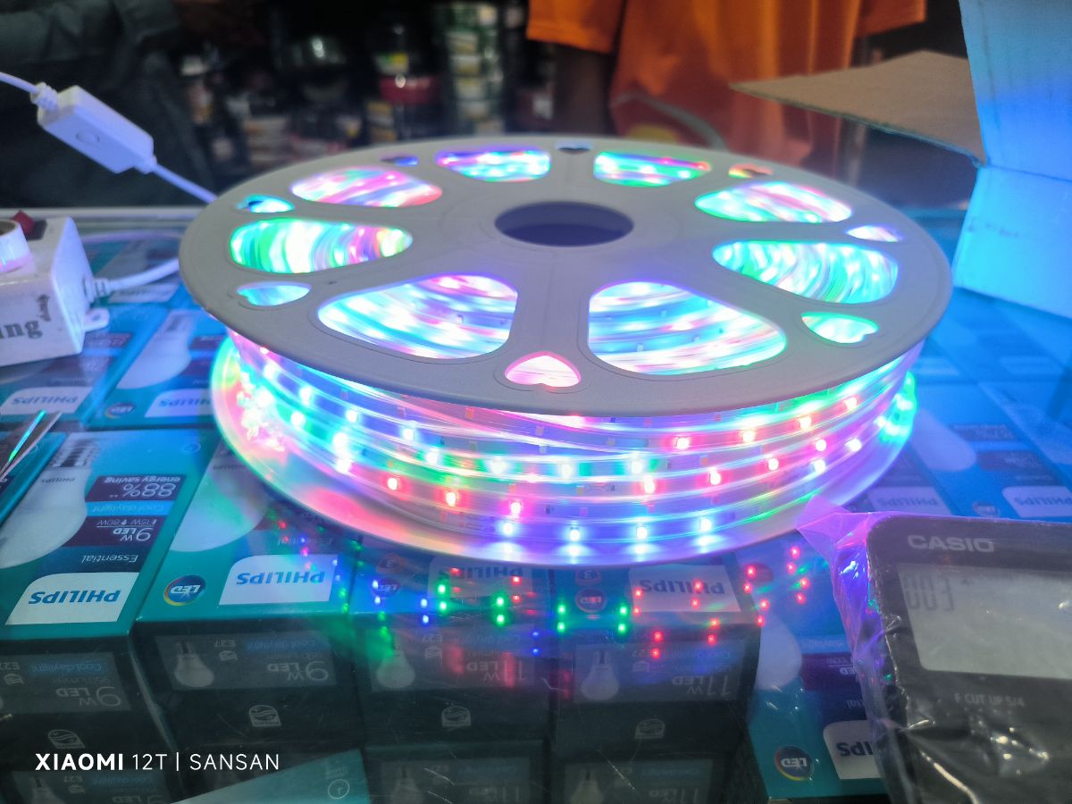 LAMPU SELANG RGB 100 METER EMICO