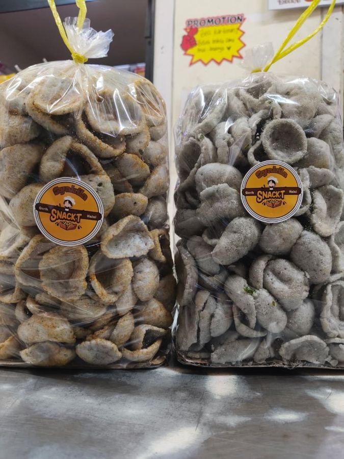 Syakila Kerupuk Jengkol