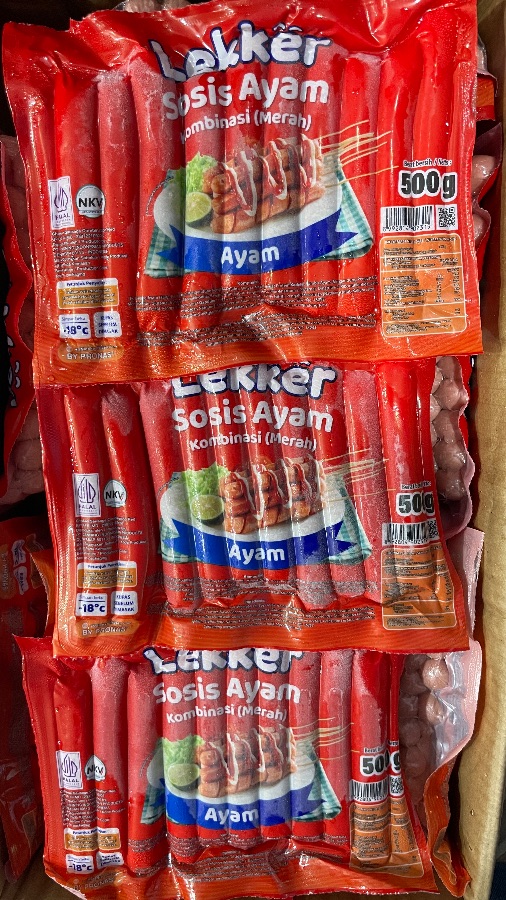 Lekker Sosis Ayam Merah 21s 500 gr
