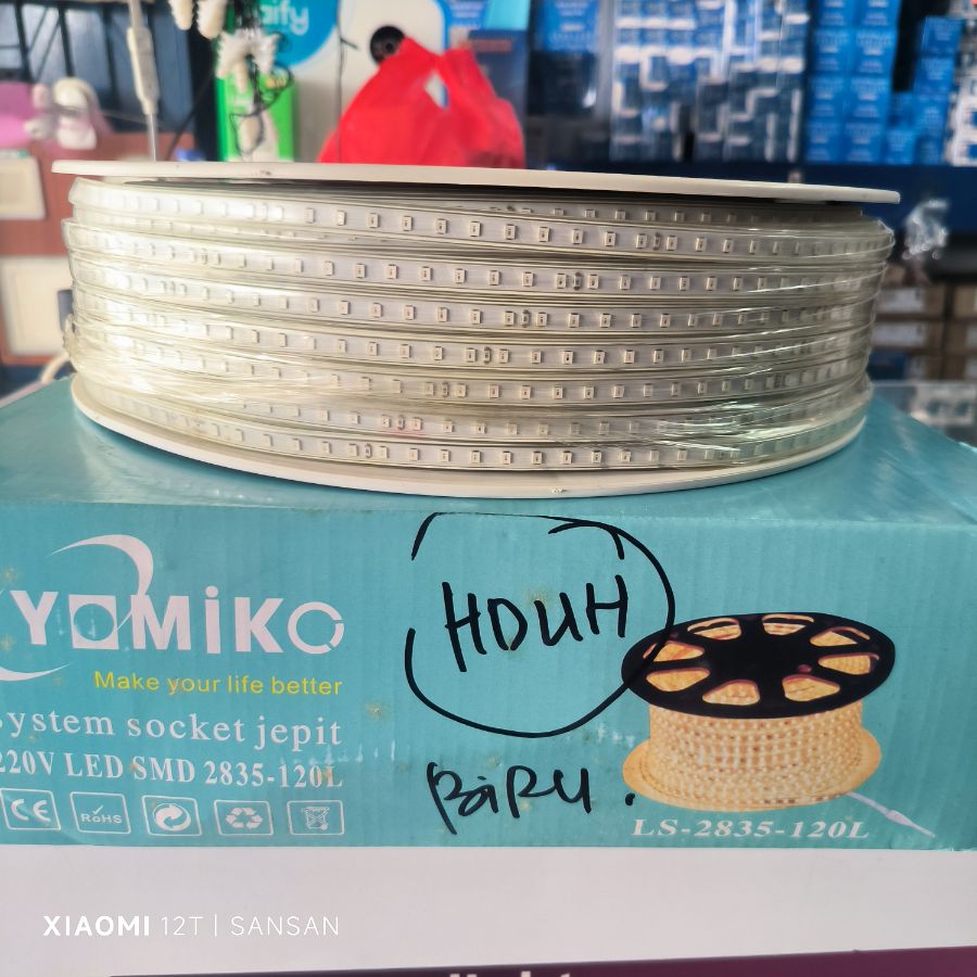 LAMPU SELANG YOMIKO 100M BIRU