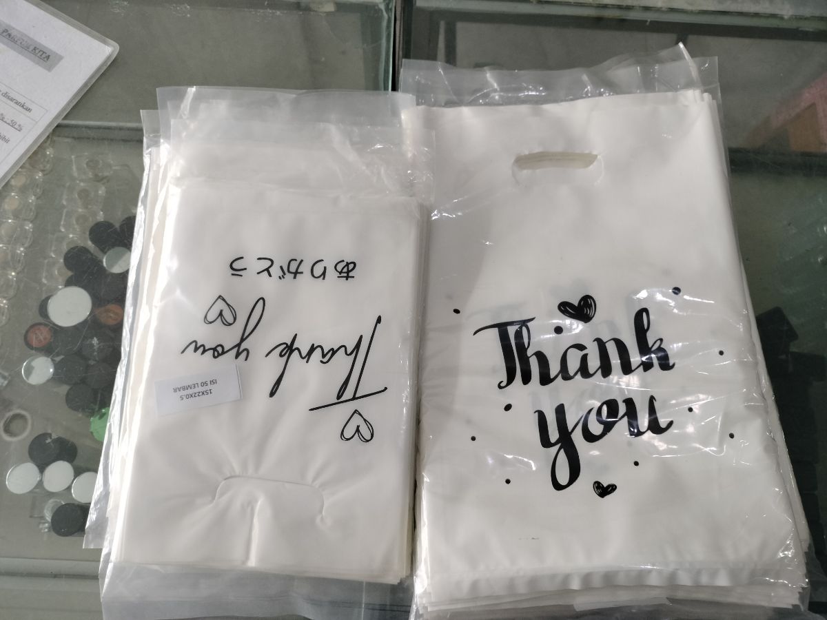 Plastik shoping bek uk 15 x 20 isi 50 pcs 