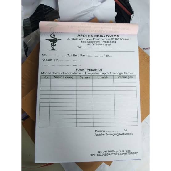 Nota ukuran F4 2 PLY minimal 10 buku