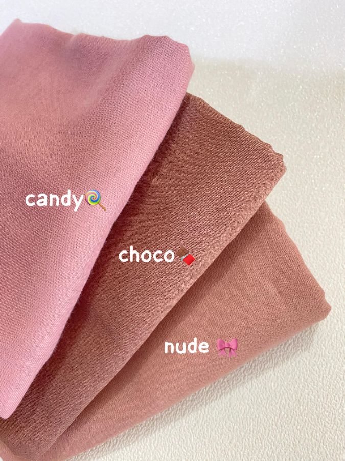 Glam Paris Nude