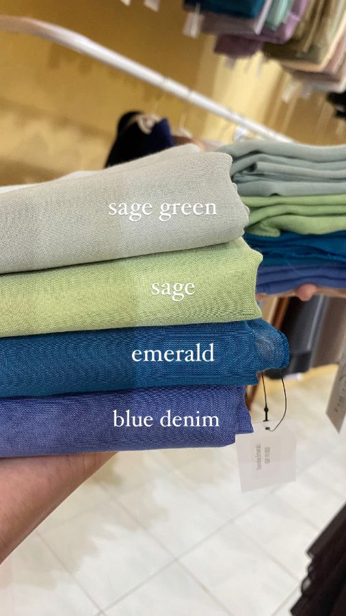 Varisha Sage Green