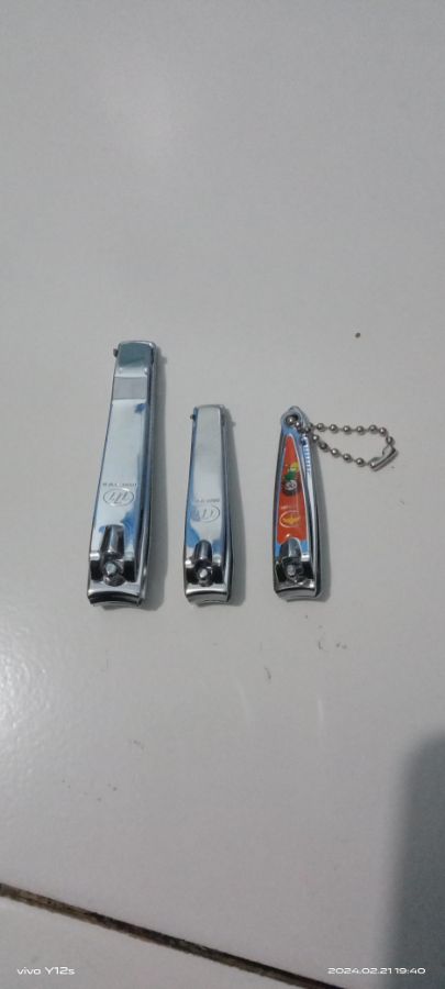 Gunting kuku