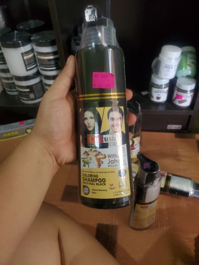 Shampo Cultusia Hitam