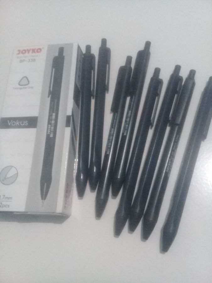 Pulpen joyko jetrek hitam