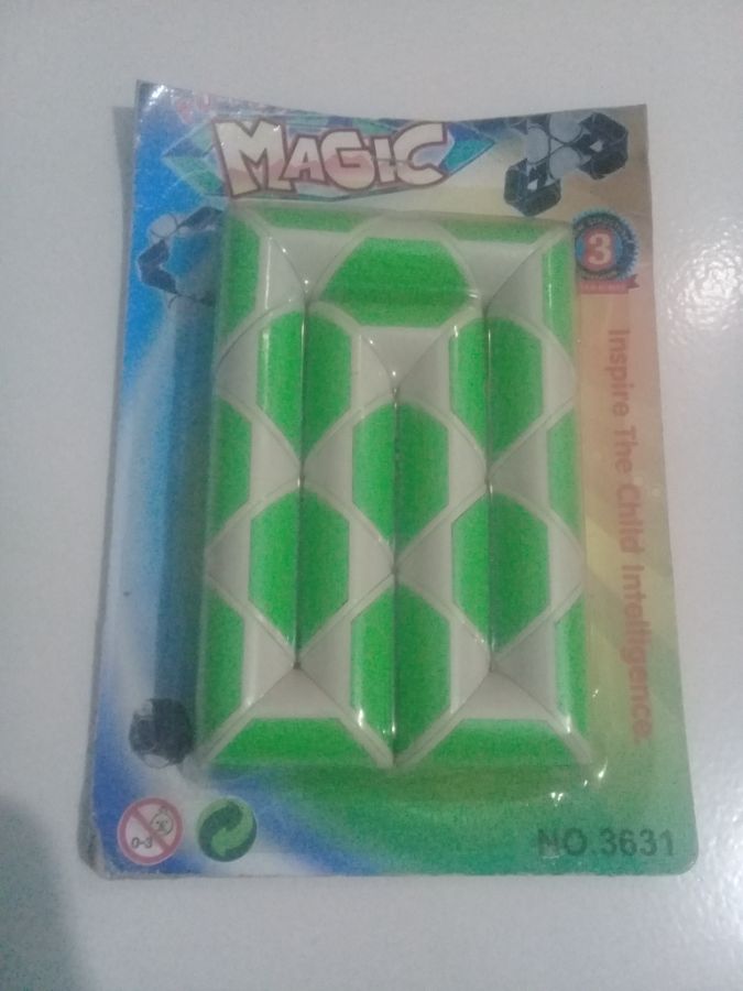Rubik ular besar