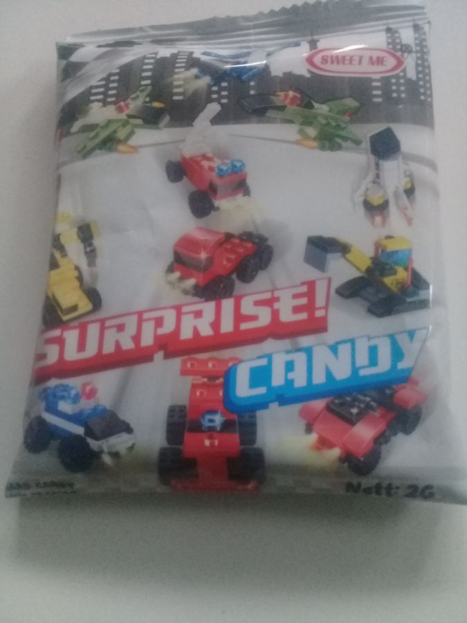 surprise candy lego mobil