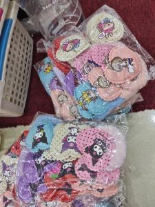 Ikat rambut bulu love isi 12 