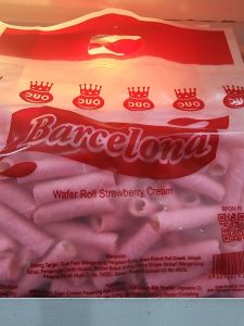 WAFER ROLL STRAWBERRY