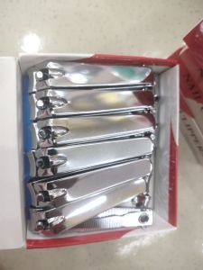 Gunting kuku kecil