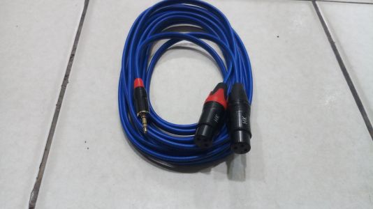 kabel aux 3,5mm to dual xir famale 5m