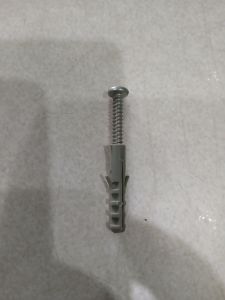 Fisher no. 6 + sekrup