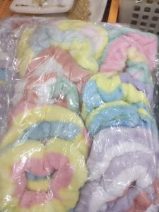 Ikat rambut bulu isi 12