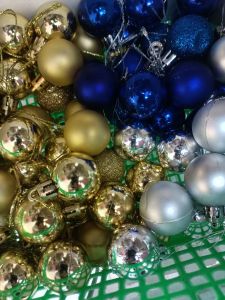 BOLA GANTUNG HIASAN NATAL 3CM
