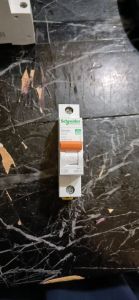 Mcb schneider C20