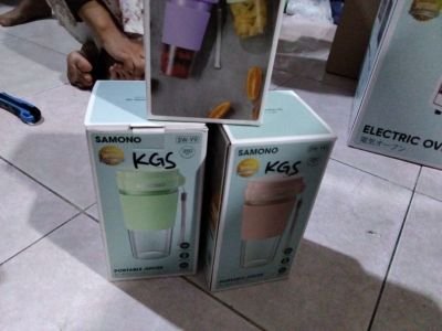 Portable juicer