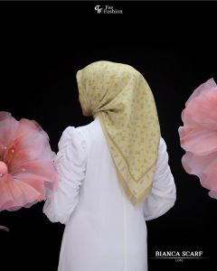 Bianca scarf