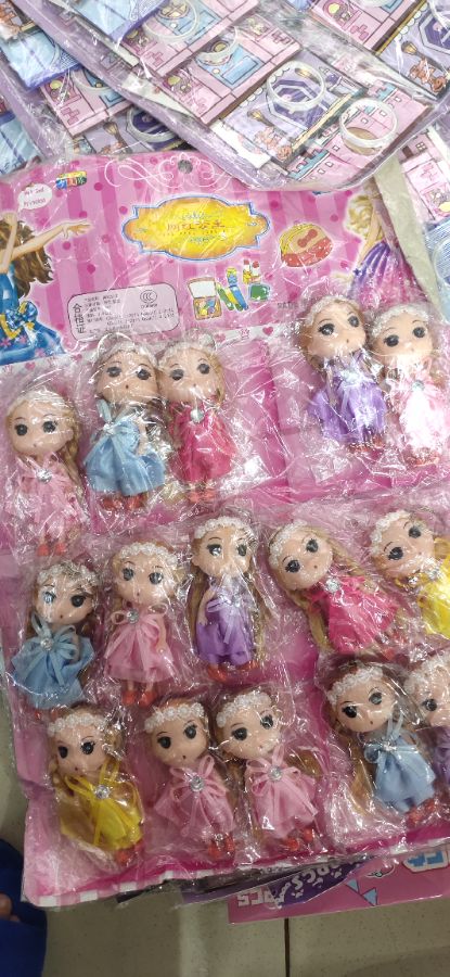 Gantungan kunci barbie Isi 5