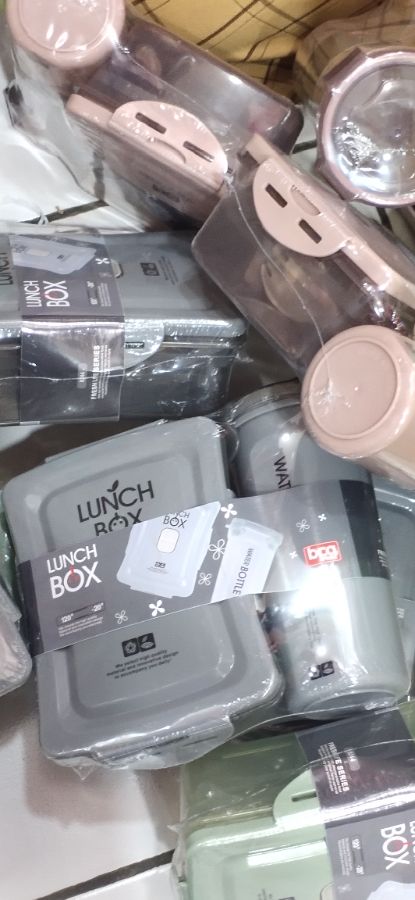 Set lunch box 