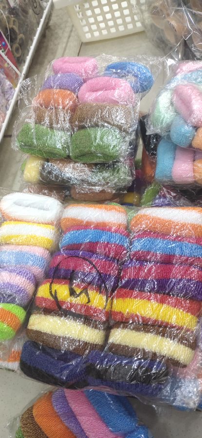 Ikat rambut isi 12