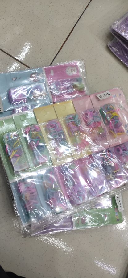 Jepitan dan ikat rambut isi 6kar