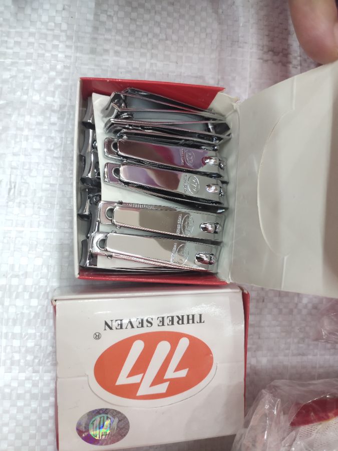 Gunting kuku 