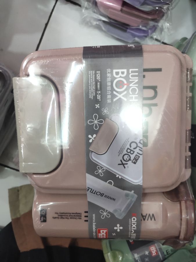 Set lunch box