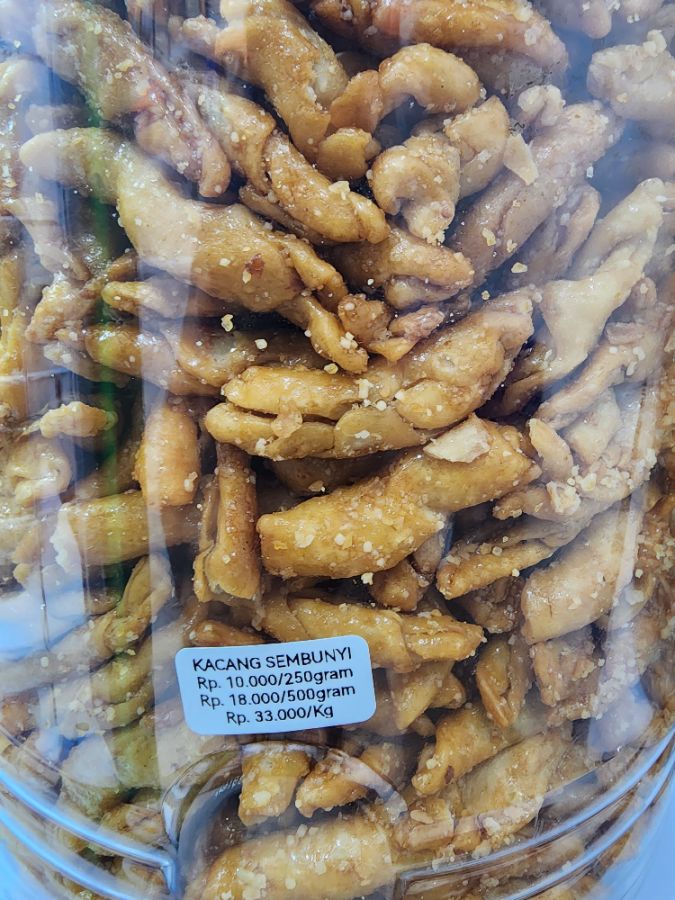 KACANG SEMBUNYI